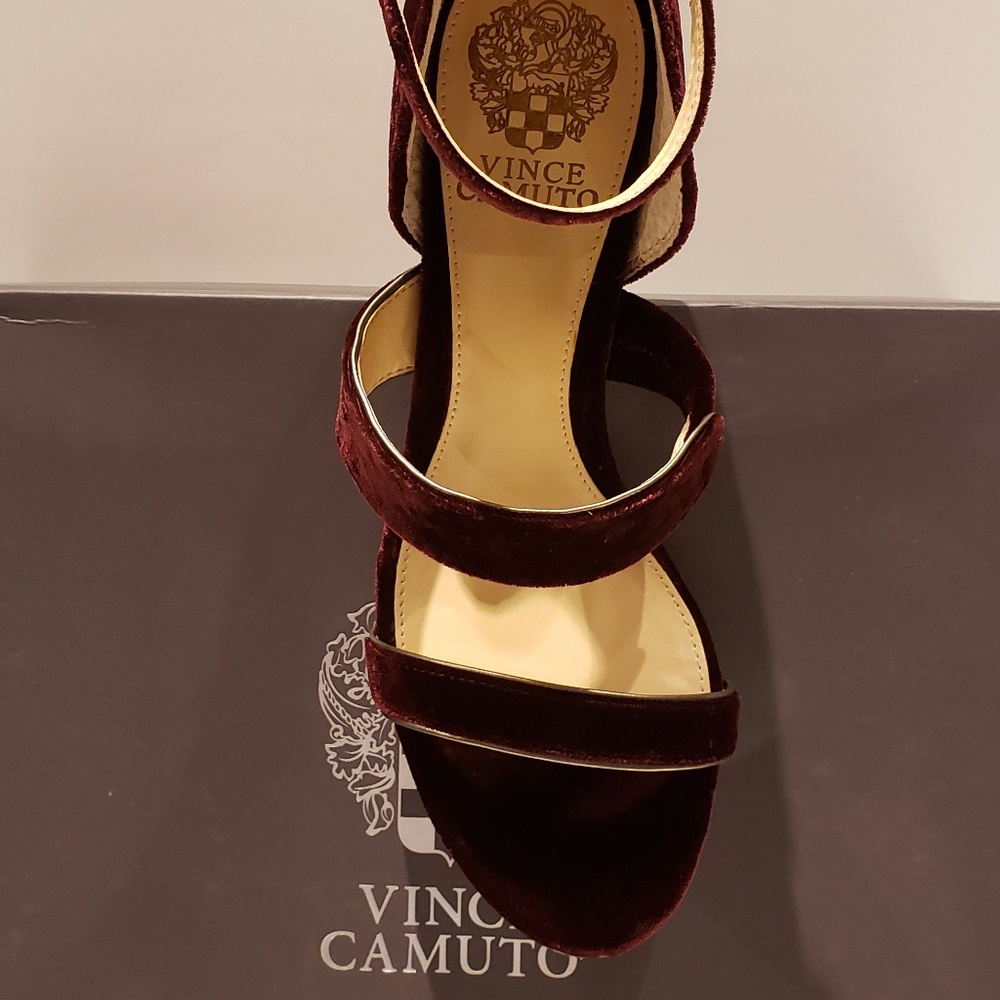 Vince Camuto Robeka Strappy Hi Heel Sandals - Picture 6 of 7